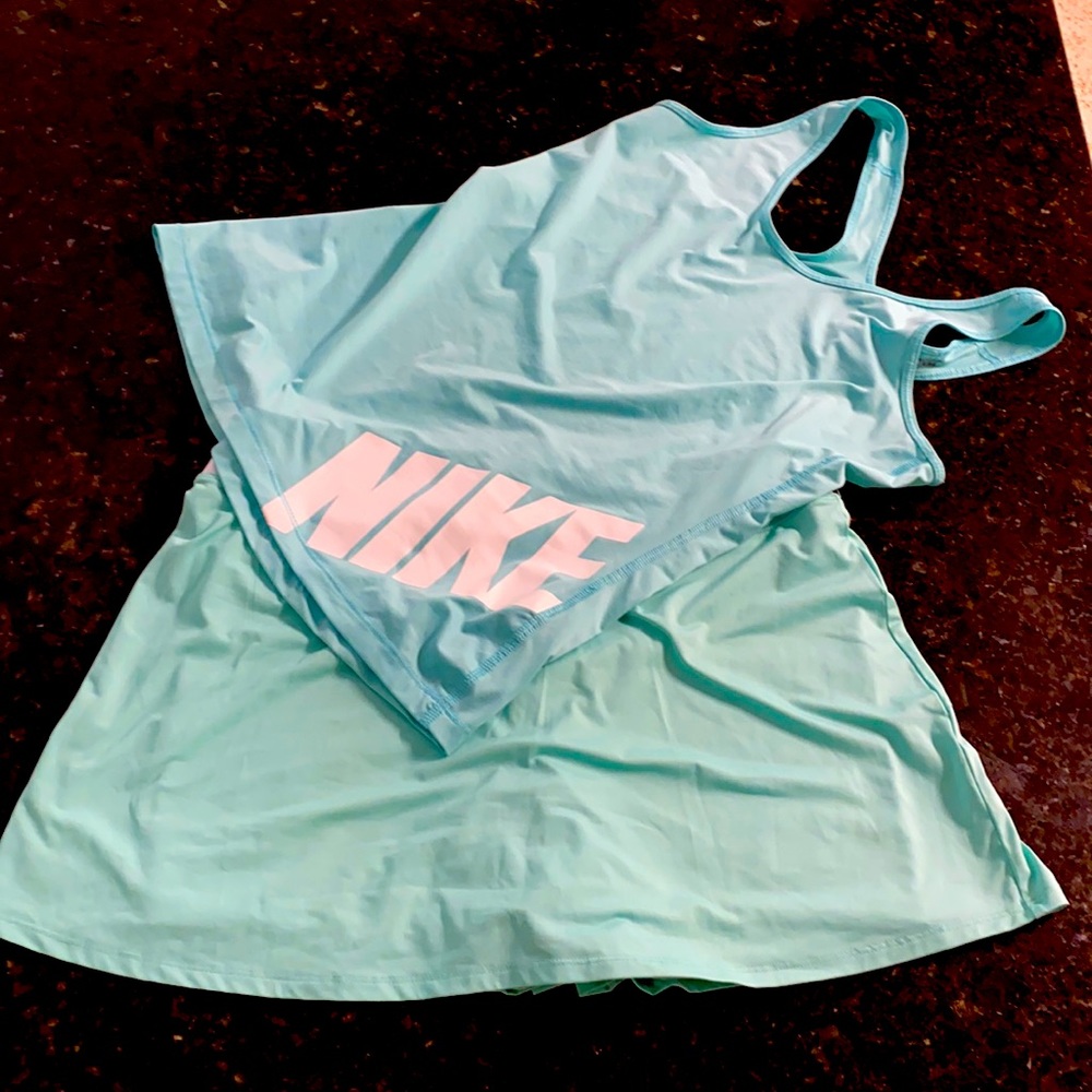 Tank too Nike M skort Fila M mint